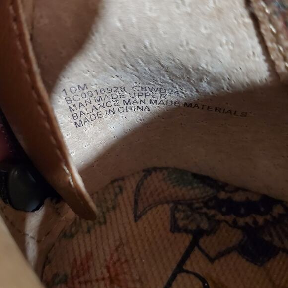 boc Born Concepts Pebbled Suede Leather Chelsea Ankle Boot Size 10M Gray Vegan - Picture 9 of 9